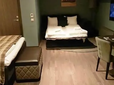 斯堪迪里尔斯特罗姆酒店 4*