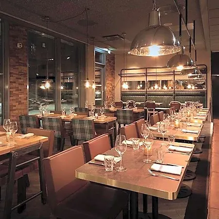 斯堪迪里尔斯特罗姆酒店 酒店 4*